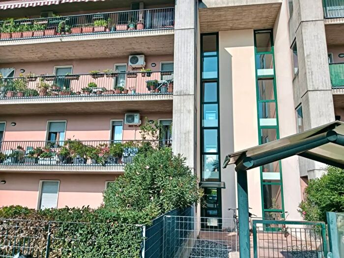 Appartamento monolocale in vendita in Via S Pietro, Valeggio Sul Mincio