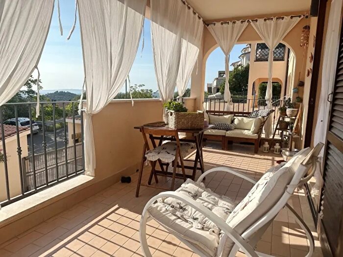 Appartamento trilocale in vendita in Scarlino