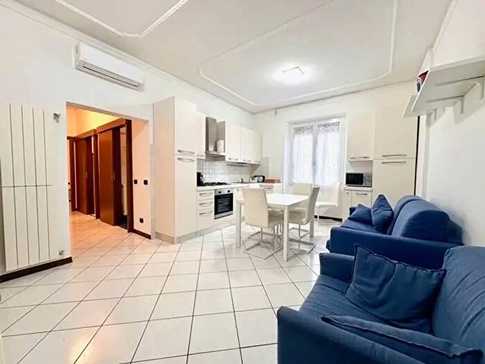 Appartamento con 5 locali in vendita in Via Verdi, Albissola Marina