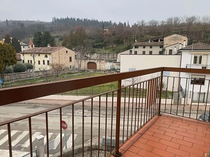 Appartamento quadrilocale in vendita in Soave