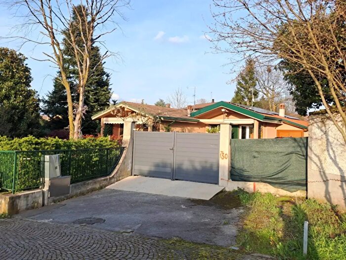 Casa trilocale in vendita in Via San Giuseppe, Briosco