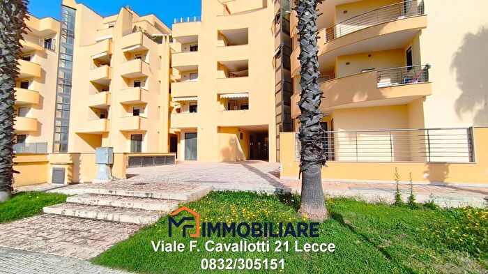 Appartamento quadrilocale in vendita in Via Domenico Acclavio, Lecce