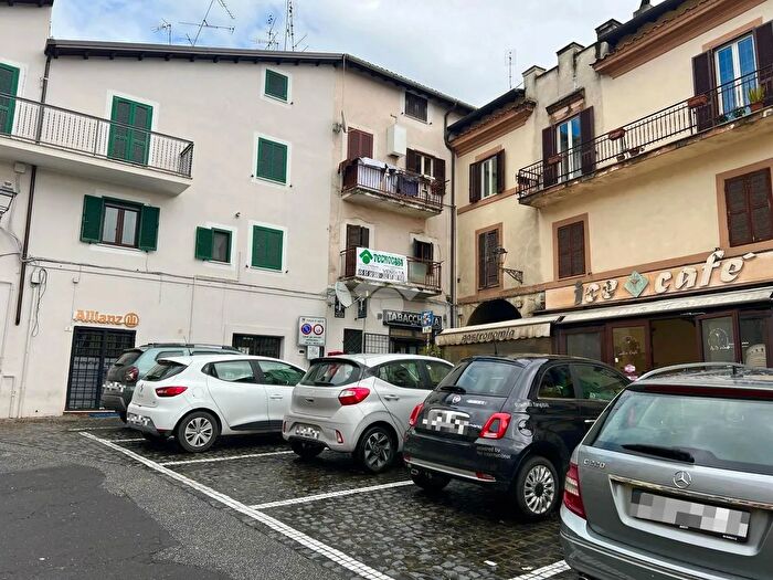 Appartamento trilocale in vendita in Vicolo delle Coste, Labico