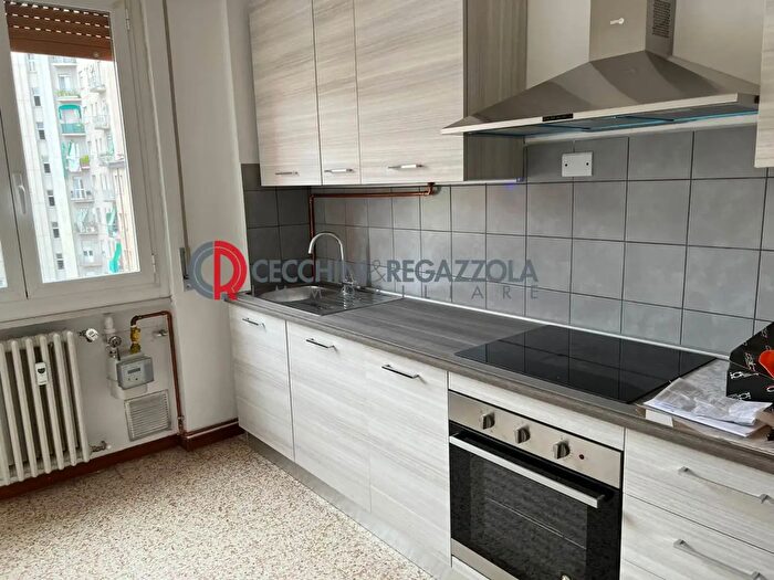 Appartamento bilocale in affitto in Via Murat, Milano