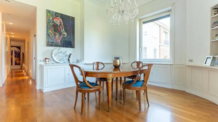 Appartamento quadrilocale in vendita in Via San Alberto Magno Roma Aventino, Roma