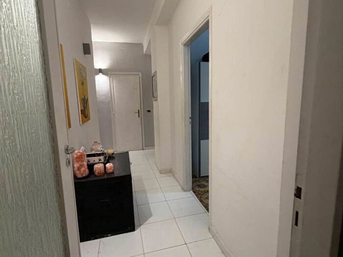 Appartamento con 5 locali in vendita in Via Damone, Tica Zecchino, Siracusa