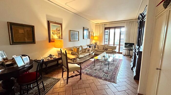 Appartamento con 5 locali in vendita in Via Papa Giovanni XXIII I Lecci Prato Toscana Italia, Prato