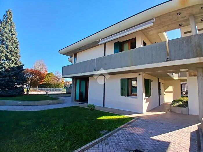 Casa monolocale in vendita in Via Roma, Saccolongo