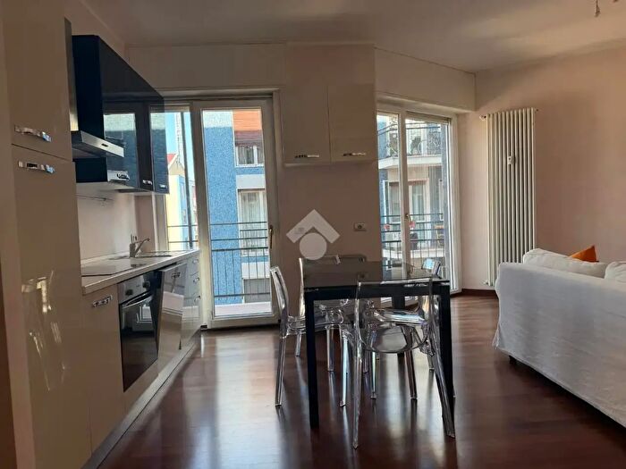 Appartamento bilocale in vendita in Via Savona, Milano