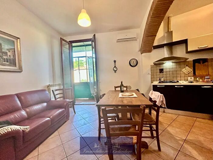 Appartamento con 5 locali in vendita in Via Luca Cini, Greve In Chianti