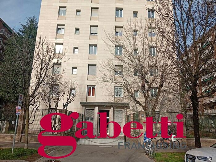 Appartamento bilocale in affitto in VIALE CA GRANDA, Prato Centenaro, Milano