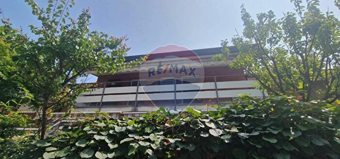 Appartamento trilocale in vendita in Viale Ticino, Castelletto Sopra Ticino