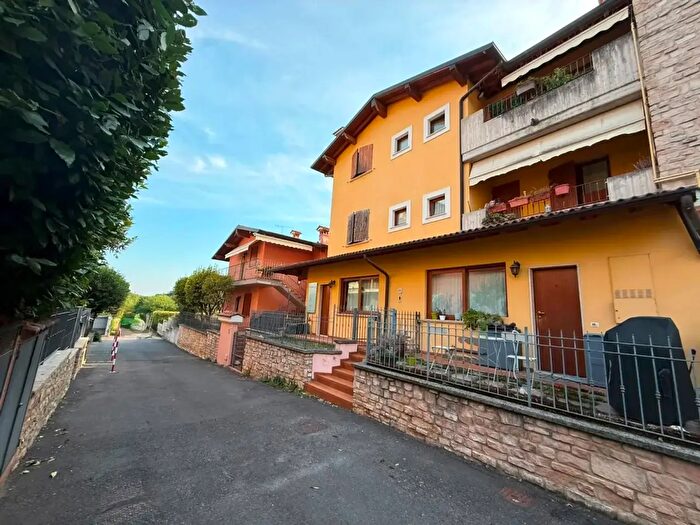 Appartamento bilocale in vendita in Via Cave a, Botticino