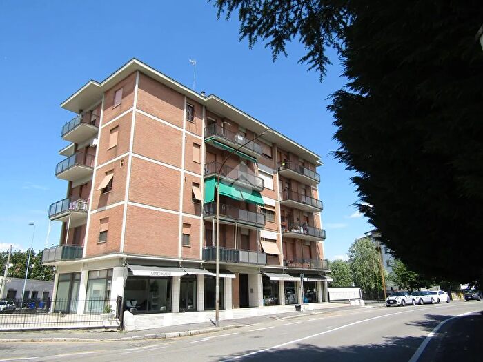 Appartamento trilocale in vendita in Via Palermo, Parma