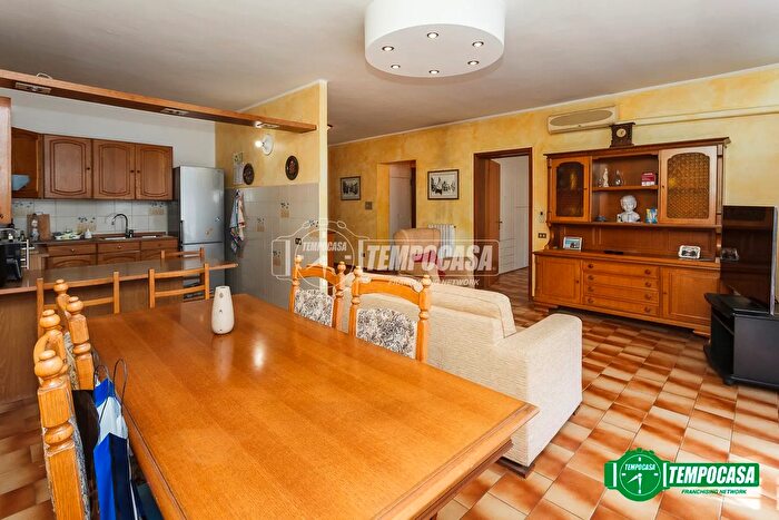 Appartamento quadrilocale in vendita in Via Corpo Italiano di Liberazione, Bergamo