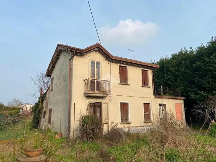Casa con 6 locali in vendita in Via Cà Brazzo, Arre