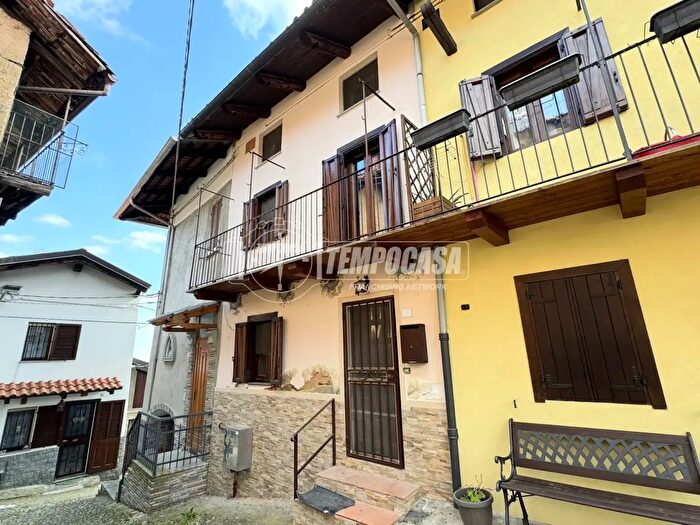 Case in Vendita e in Affitto - 2