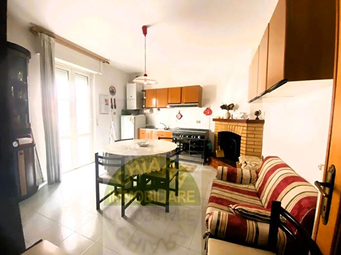Casa quadrilocale in vendita in Via Roma, Palmoli
