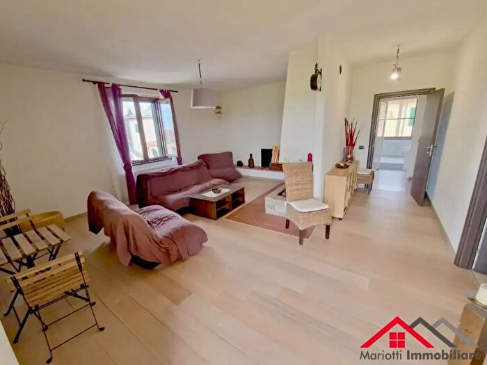 Casa con 10 locali in vendita in San Giuliano Terme