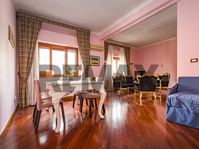 Appartamento con 5 locali in affitto in Via Principe Di Paterno', Notarbartolo Sciuti, Palermo
