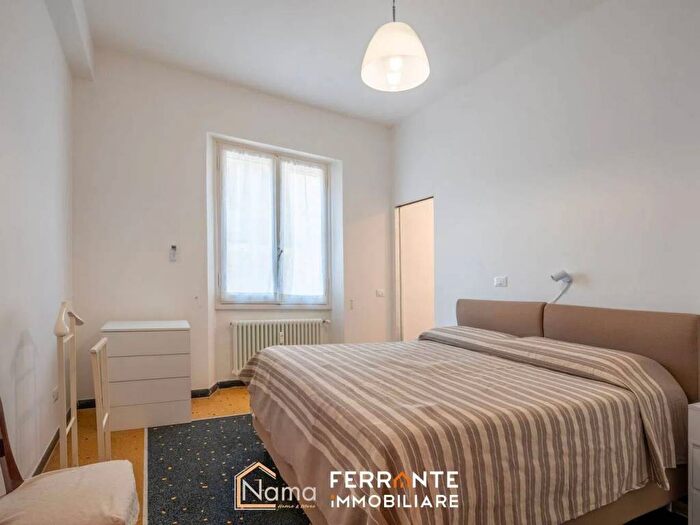 Appartamento quadrilocale in affitto in Via Stefano Castagnola, Centro, Chiavari