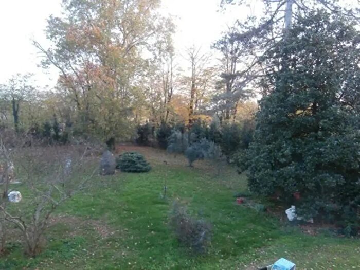 Casa con 6 locali in vendita in Reggio nell'Emilia