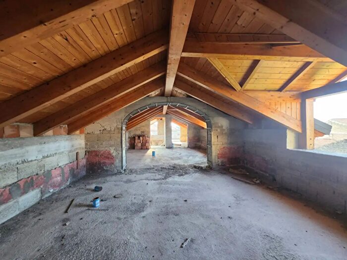 Casa con 11 locali in vendita in Via Arco Felice, Santa Maria Capua Vetere