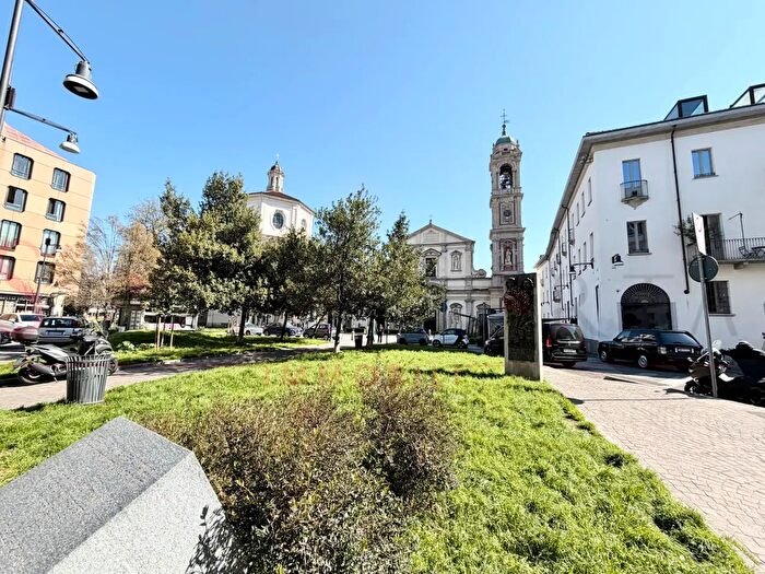 Appartamento bilocale in affitto in Via Festa del Perdono, Milano