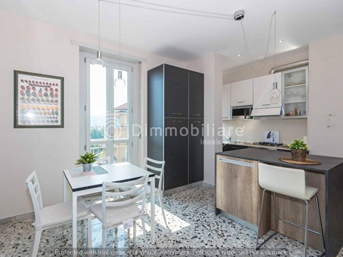 Appartamento trilocale in affitto in Via Rivarolo, Aurora, Torino