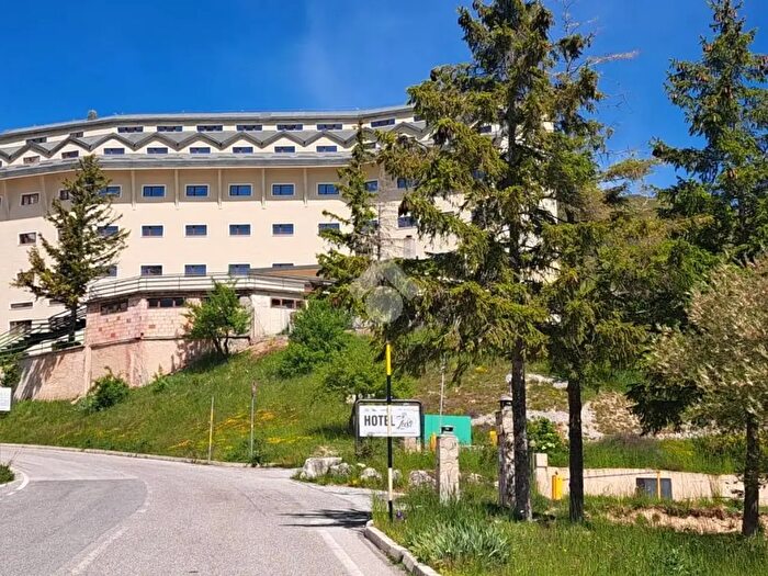 Appartamento bilocale in vendita in Via Aremogna, Roccaraso