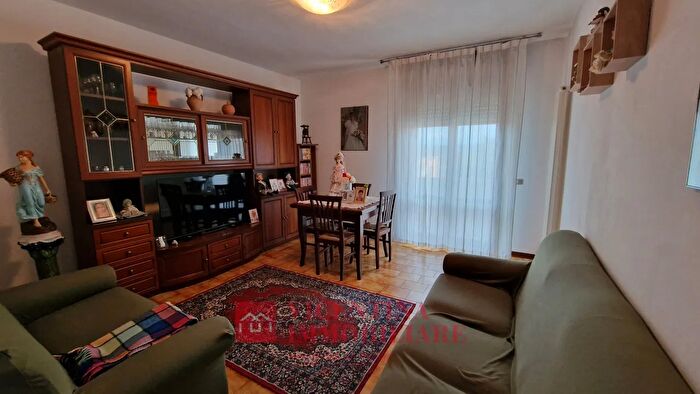 Appartamento quadrilocale in vendita in Via G Chilesotti, Montecchio Maggiore