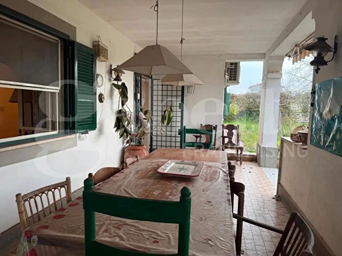 Casa con 5 locali in vendita in Via Castel Madama, Nettuno