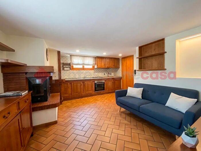 Casa quadrilocale in vendita in Scandiano