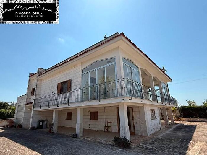 Casa con 10 locali in vendita in Ostuni