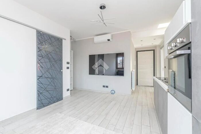 Appartamento quadrilocale in vendita in Via Mattie, Torino