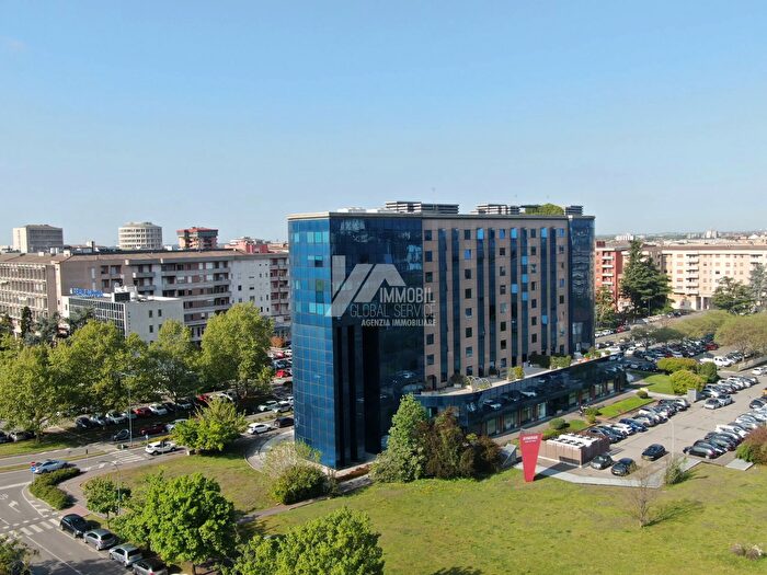 Appartamento trilocale in vendita in Via Creta, Brescia