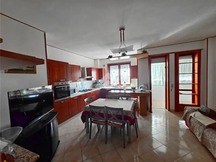 Appartamento quadrilocale in vendita in Via Ascoli Piceno, Lecce