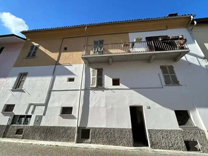 Appartamento quadrilocale in vendita in Via Cassino, Acqui Terme
