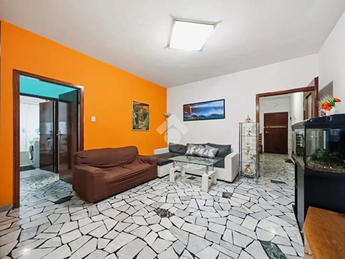 Appartamento trilocale in vendita in Via Vittorio Veneto, Trento