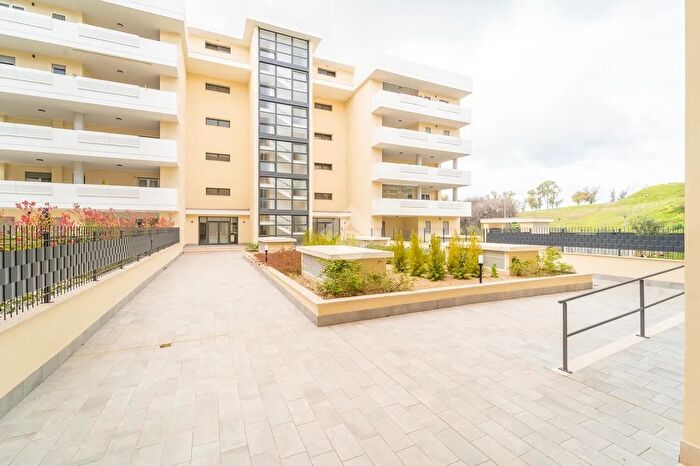 Appartamento trilocale in vendita in Via Portuense, Roma