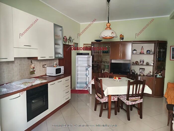 Casa trilocale in vendita in Piana Degli Albanesi