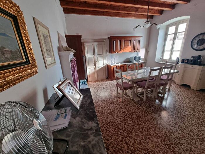 Appartamento quadrilocale in affitto in Via Repubblica, Lonato, Lonato del Garda