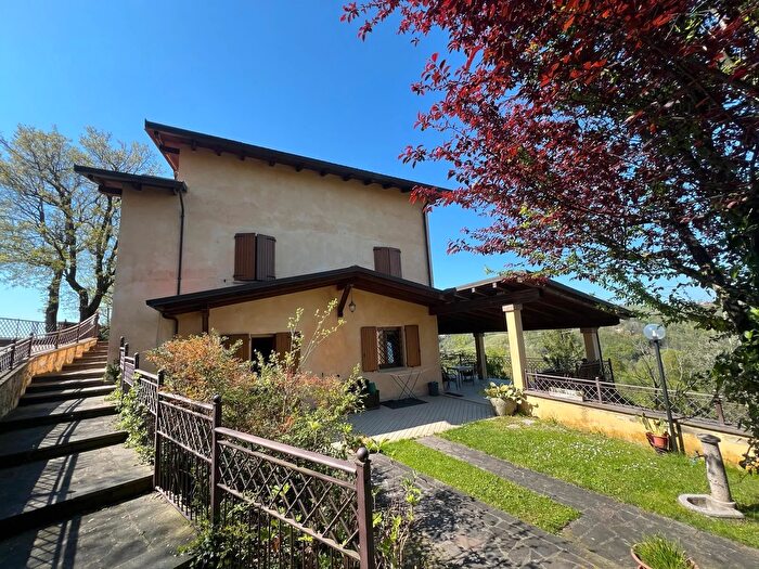 Casa con 8 locali in vendita in Via Campomaggiore, Valsamoggia