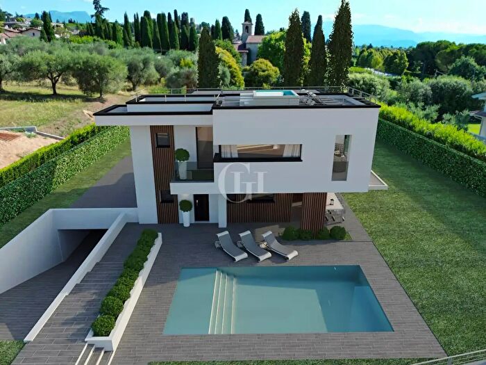 Casa con 9 locali in vendita in Via San Cassiano, Moniga Del Garda