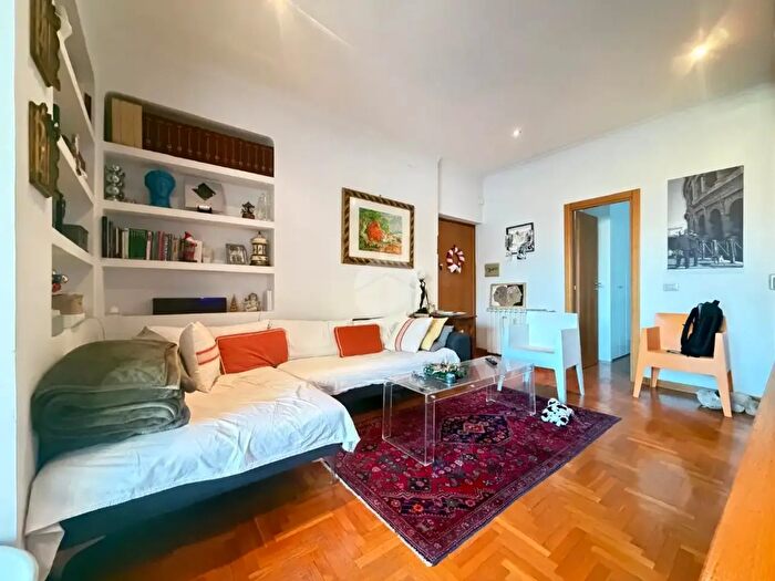 Appartamento bilocale in vendita in Circonvallazione Gianicolense, Roma