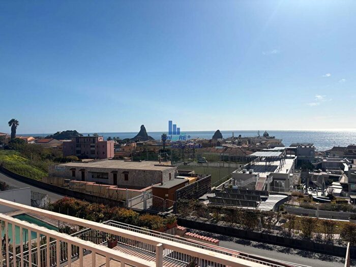 Appartamento bilocale in affitto in Via Gesualdo Manzella Frontini, Centro, Aci Castello