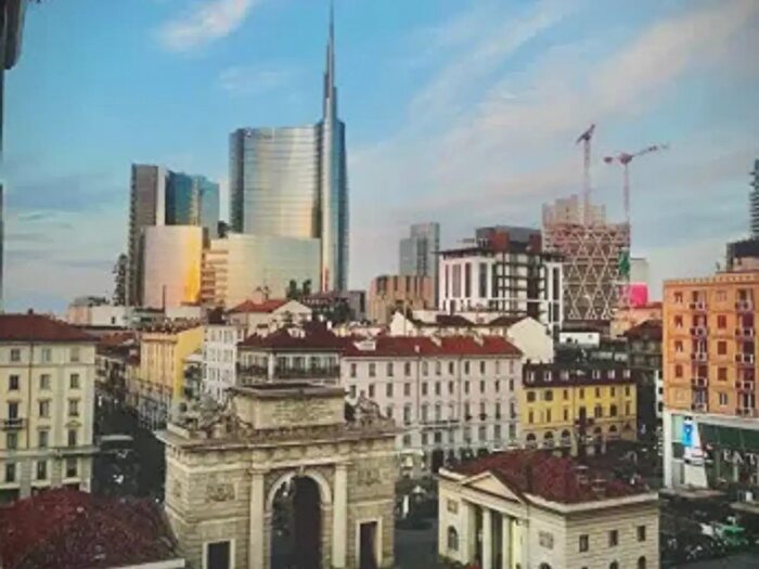 Appartamento bilocale in vendita in Piazza Aprile, Milano