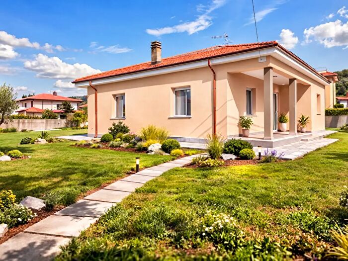 Casa con 7 locali in vendita in Via Palvotrisia, Castelnuovo Magra