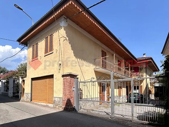 Appartamento trilocale in affitto in Via Caduti per La Libertà, Cumiana