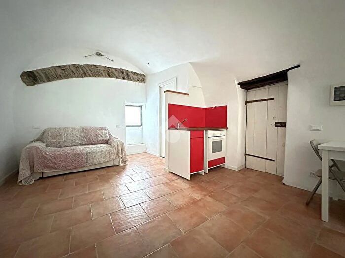 Appartamento monolocale in vendita in Via Castello, Apricale